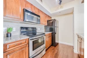 157 Yacht Club Way APT 203, Hypoluxo, FL 33462, Sold 05/12/22
