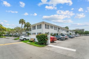 2260 NE 67th St APT 1705, Fort Lauderdale, FL 33308, Sold 05/31/22