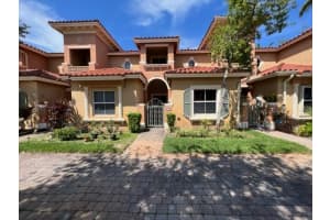 2156 Siena Terrace, Hollywood, FL 33021, Sold 06/30/22