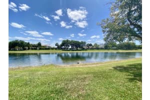 333 Berenger Walk, Royal Palm Beach, FL 33414, Sold 05/18/22