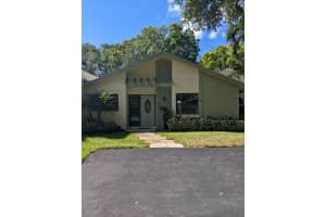 3820 Arelia Dr, Delray Beach, FL 33445, Sold 06/10/22