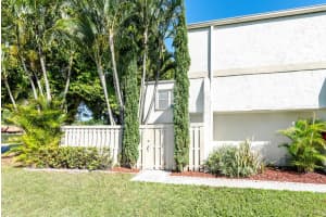 12075 Regal Ct W, Wellington, FL 33414, Sold 05/23/22
