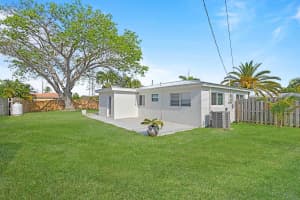 300 NE 23rd St, Boca Raton, FL 33431, Sold 06/01/22