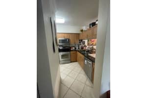 6418 Emerald Dunes Dr APT 204, West Palm Beach, FL 33411, Sold 09/05/22