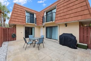 1420 Augusta Cir APT 128, Delray Beach, FL 33445, Sold 06/01/22