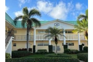 20 Colonial Club Dr APT 101, Boynton Beach, FL 33435, Sold 04/14/23