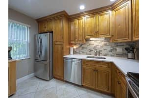 20 Colonial Club Dr APT 101, Boynton Beach, FL 33435, Sold 04/14/23