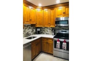 20 Colonial Club Dr APT 101, Boynton Beach, FL 33435, Sold 04/14/23