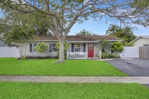 710 Cree St, Jupiter, FL 33458, Sold 07/12/22
