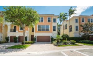 624 NE Francesca Ln, Boca Raton, FL 33487, Sold 06/01/22