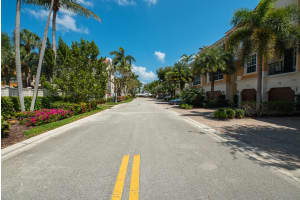 624 NE Francesca Ln, Boca Raton, FL 33487, Sold 06/01/22