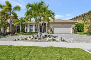 725 Edgebrook Ln, Royal Palm Beach, FL 33411, Sold 06/30/22