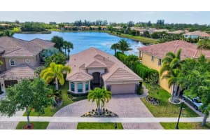 725 Edgebrook Ln, Royal Palm Beach, FL 33411, Sold 06/30/22