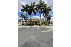 8850 W Flagler St APT 8, Miami, FL 33174, Sold 05/24/22