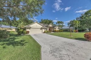 510 SE Southwood Trail, Stuart, FL 34997, Sold 06/14/22