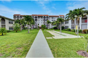 250 NE 20th St #301, Boca Raton, FL 33431, Sold 05/17/22