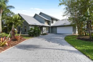 10451 SE Jupiter Narrows Dr, Hobe Sound, FL 33455, Sold 06/15/22