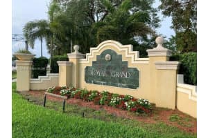 2600 S University Dr APT 322, Davie, FL 33328, Sold 06/23/22