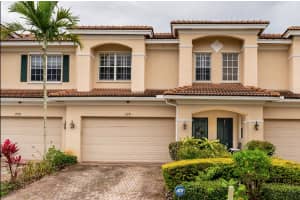 370 SW Walking Path, Stuart, FL 34997, Sold 06/29/22