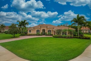 1012 SE Tres Belle Cir, Stuart, FL 34997, Sold 06/16/22