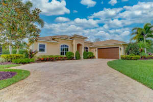 1012 SE Tres Belle Cir, Stuart, FL 34997, Sold 06/16/22