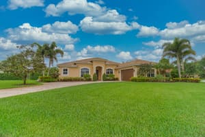 1012 SE Tres Belle Cir, Stuart, FL 34997, Sold 06/16/22