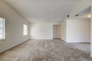 4375 Walden Cir, Lake Worth, FL 33463, Sold 05/20/22