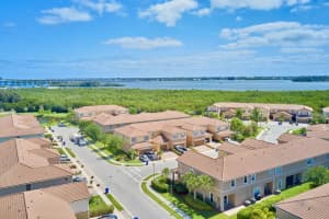 323 Versailles Ln, Vero Beach, FL 32960, Sold 05/31/22