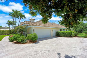 6504 SE Spy Glass Ln, Stuart, FL 34997, Sold 05/25/22