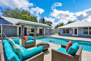 18265 Oak Leaf Dr, Jupiter, FL 33458, Sold 06/01/22