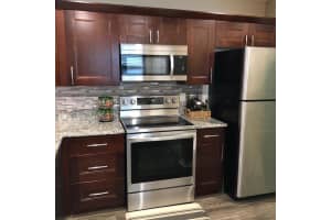 1200 SE Parkview Pl #6, Stuart, FL 34994, Sold 06/10/22