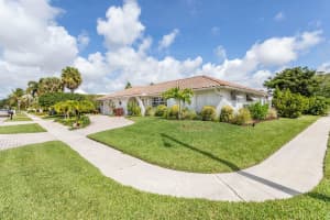 911 SW 17th St, Boca Raton, FL 33486, Sold 07/29/22