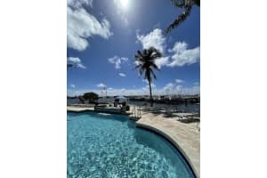 127 Yacht Club Way APT 110, Hypoluxo, FL 33462, Sold 07/15/22