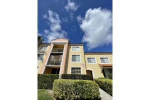 127 Yacht Club Way APT 110, Hypoluxo, FL 33462, Sold 07/15/22