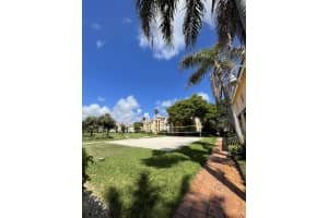 127 Yacht Club Way APT 110, Hypoluxo, FL 33462, Sold 07/15/22
