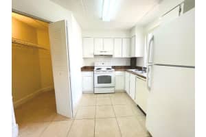 6065 NW 186th St APT 301, Hialeah, FL 33015, Sold 05/26/22