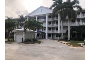 2721 Village Blvd APT 306, West Palm Beach, FL 33409, Sold 06/22/22