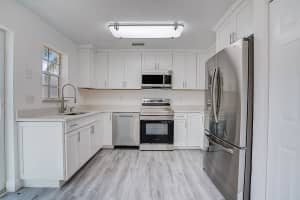 10701 SW 10th Ct, Davie, FL 33324, Sold 05/19/22