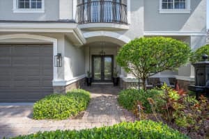 10694 Versailles Blvd, Wellington, FL 33449, Sold 06/13/22