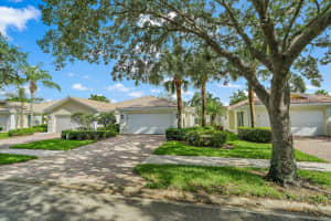 707 Hudson Bay Dr, Palm Beach Gardens, FL 33410, Sold 06/28/22