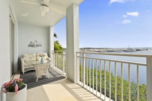 675 NW Flagler Ave APT 202, Stuart, FL 34994, Sold 07/29/22