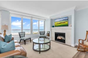 1225 S Ocean Blvd APT 405, Delray Beach, FL 33483, Sold 06/06/22