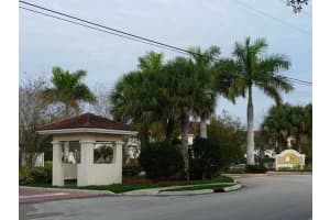 1049 Golden Lakes Blvd APT 113, West Palm Beach, FL 33411, Sold 08/02/22