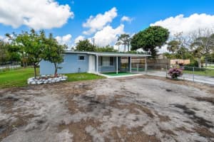 725 Caroline Ave, West Palm Beach, FL 33413, Sold 06/08/22