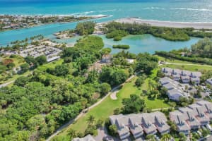 4501 Fairway Dr N, Jupiter, FL 33477, Sold 05/17/22