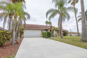 1802 SW Breezeway St, Port St. Lucie, FL 34987, Sold 07/21/22