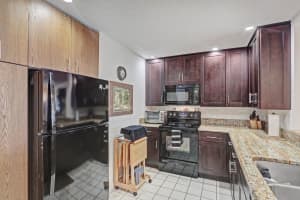 2359 Treasure Isle Dr a 38, West Palm Beach, FL 33410, Sold 08/10/22