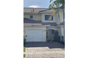 1052 Imperial Lake Rd, West Palm Beach, FL 33413, Sold 05/31/22