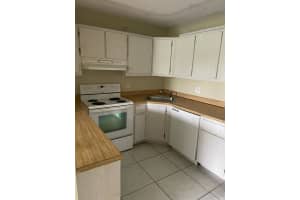 4709 Sable Pine Cir APT B1, West Palm Beach, FL 33417, Sold 05/11/22