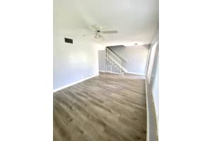 5260 Bosque Ln APT 19, West Palm Beach, FL 33415, Sold 08/19/22